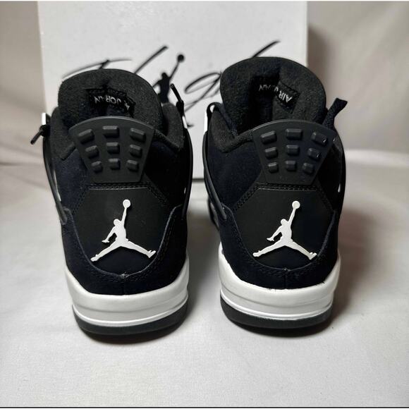 Size 5 - Nike Air Jordan 4 Retro GS White Thunder Men's Shoes - Picture 5 of 10